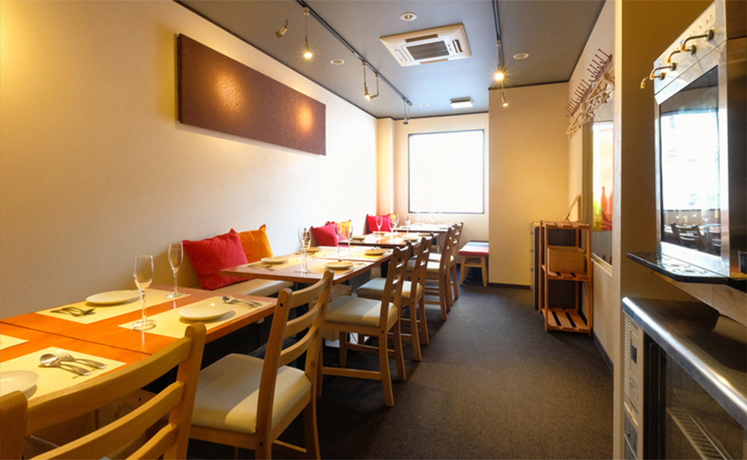 西宮えびすさんのすぐ傍ら 友人に自信をもって紹介できるお店です